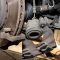 Принцип работы тормозного вакуумного насоса на автомобиле Газ 3307 и его особенности