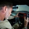 Как заменить лампочку в салоне автомобиля Chevrolet Cruze самостоятельно